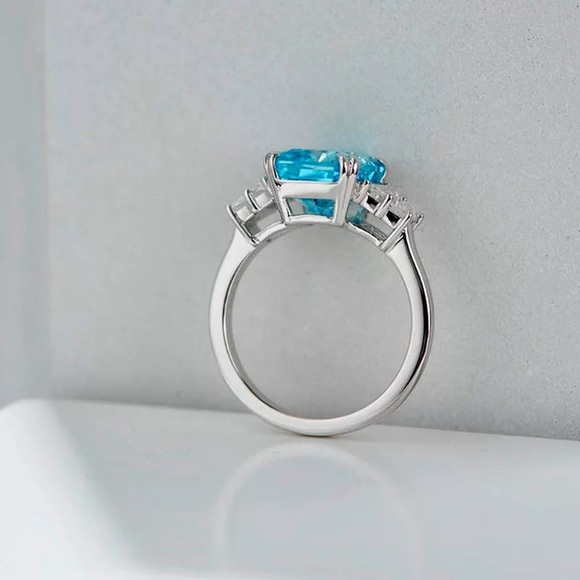 1ct Radiant Aquamarine Ring - Picture 11 of 16